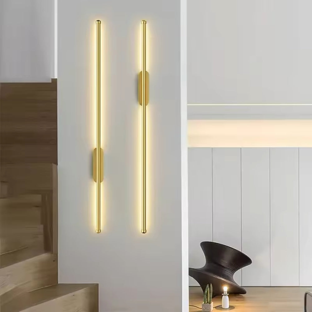 Verstellbare LED-Wandleuchte im skandinavischen Stil